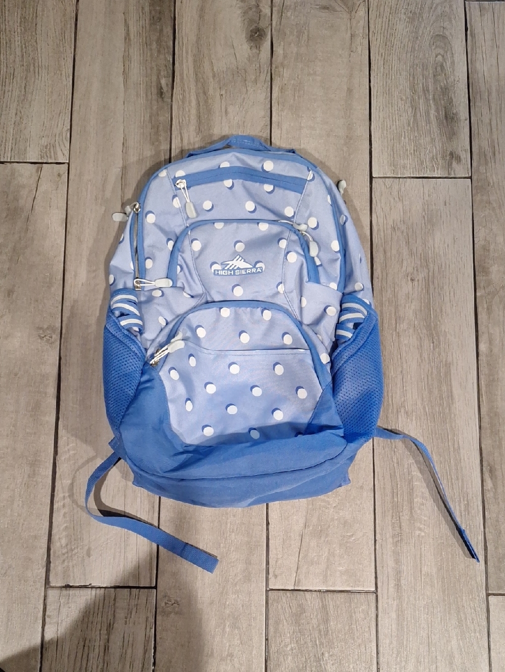 🍁High Sierra Blue and White Polka Dot Backpack🍦